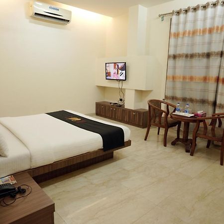 Hotel Kushala Executive Inn Thane Exteriör bild