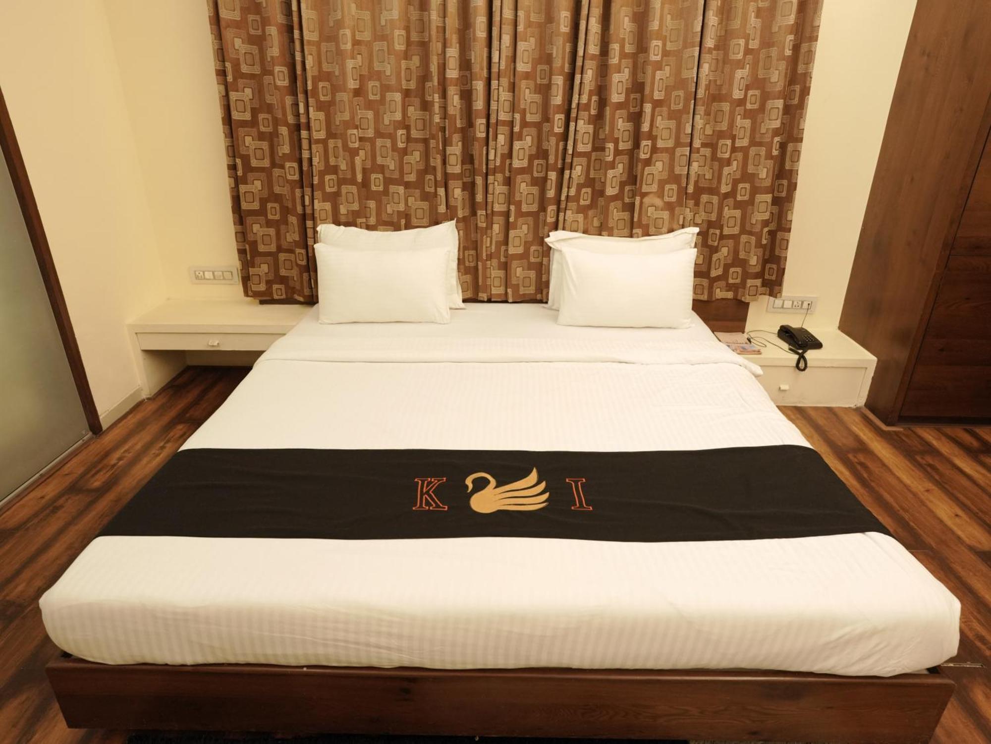 Hotel Kushala Executive Inn Thane Exteriör bild